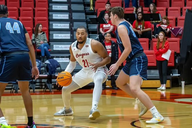 Men's Basketball Blows By St. Ambrose for Fifth Straight Win - SIUE