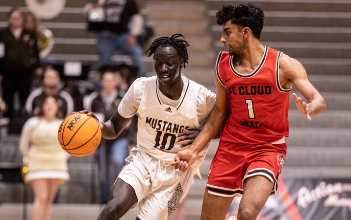 Smsu Rha SMSU uses long-range shooting to advance past SCSU - SMSU Athletics