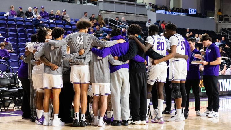 Tarleton Tech Tarleton State Men’s Basketball loses late lead, falls to Utah Tech ...
