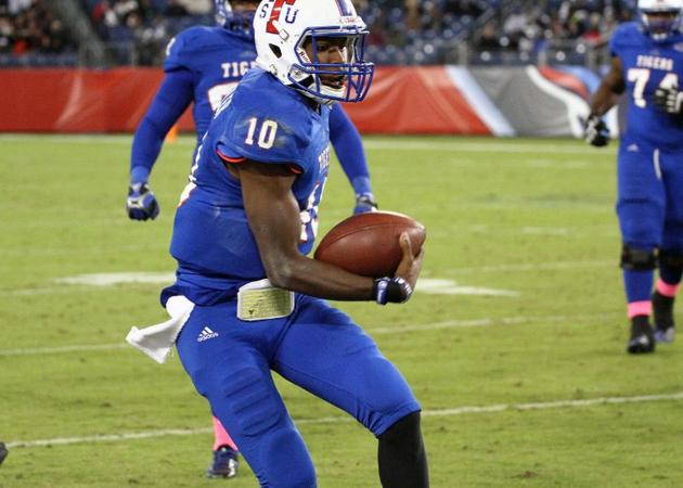 Titus Rohrer Tigers Fall in Overtime on Homecoming, 25-22 - Tennessee State University