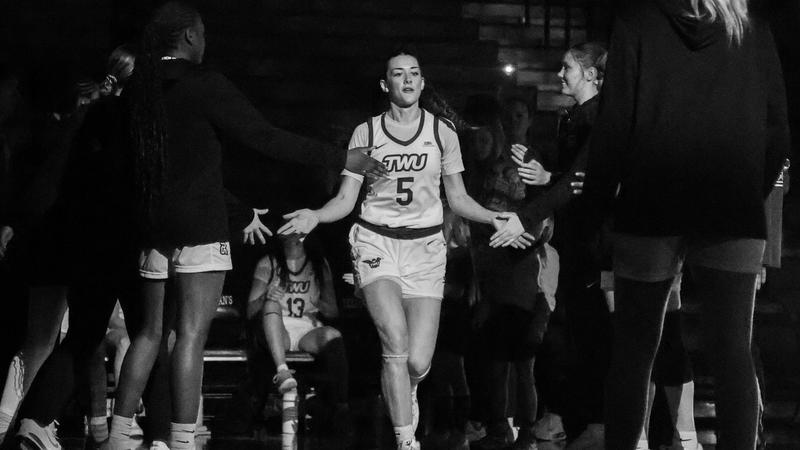 Hadyn Crossen A LETTER TO BASKETBALL BY HADYN COLLIE - Texas Woman's University Athletics