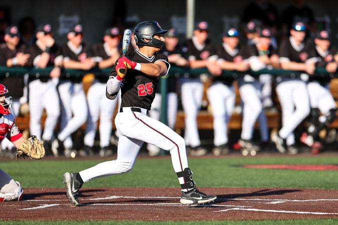 Ccm Baseball No. 3 Mules Baseball Splits Doubleheader with No. 18 Davenport Saturday ...