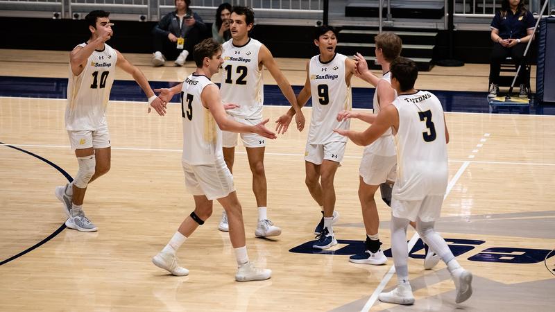 Ucsd Wolves UC San Diego Hosts Ottawa Friday Night - UC San Diego