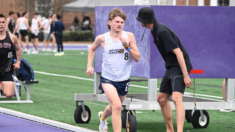 Luke Grady Women’s 4x100m Breaks School Record at Aggie Invitational - UNC Greensboro