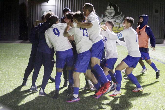Ontech Ridgebacks Ridgebacks upset Lions to open OUA season - Ontario Tech Athletics