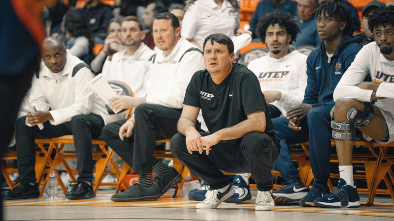 Jake Riggs Utep UTEP Vies To Split Roadswing At Charlotte Monday - UTEP Miners