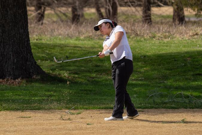 Abbie Ritzer No. 3 Women's Golf in Fourth After First Day of Home Invite ...