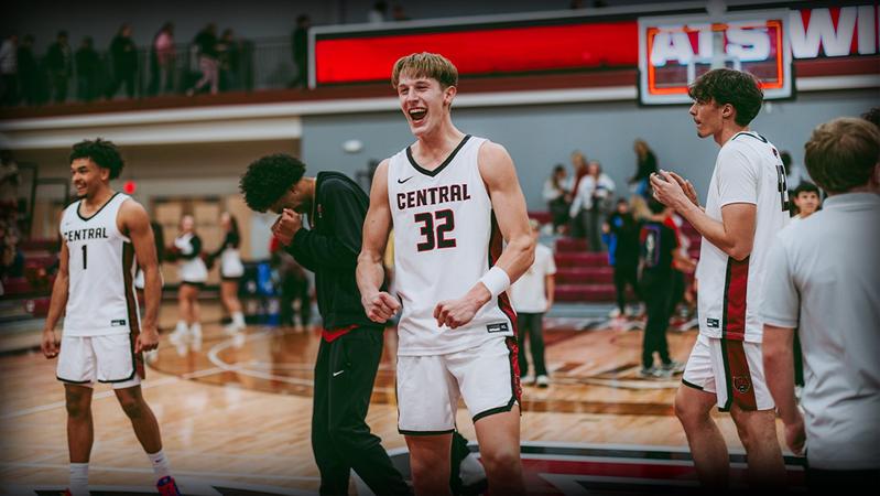 Wildcat Rivals Wildcats Head to Burnaby and Bellingham to Kickoff GNACtion against ...