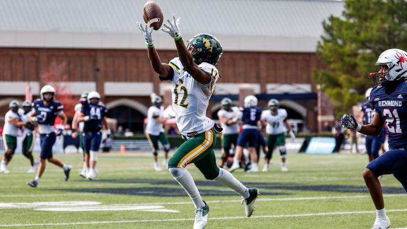 Hollis Mathis Makes History in Season-Ending Setback at No. 7/10 ...