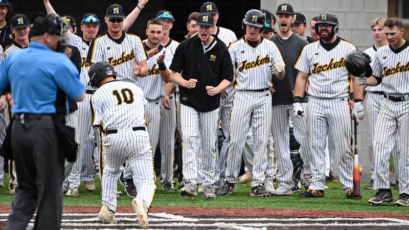 Wv State Rug Fallo WVSU redeems Saturday stumble with a pair of wins on Sunday - West ...