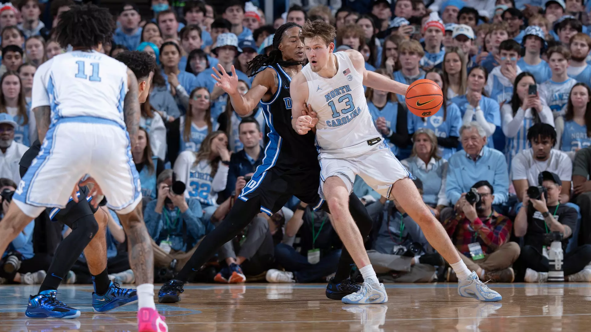 North Carolina's Henri Veesaar drives to the rim during a game on February 7, 2026.