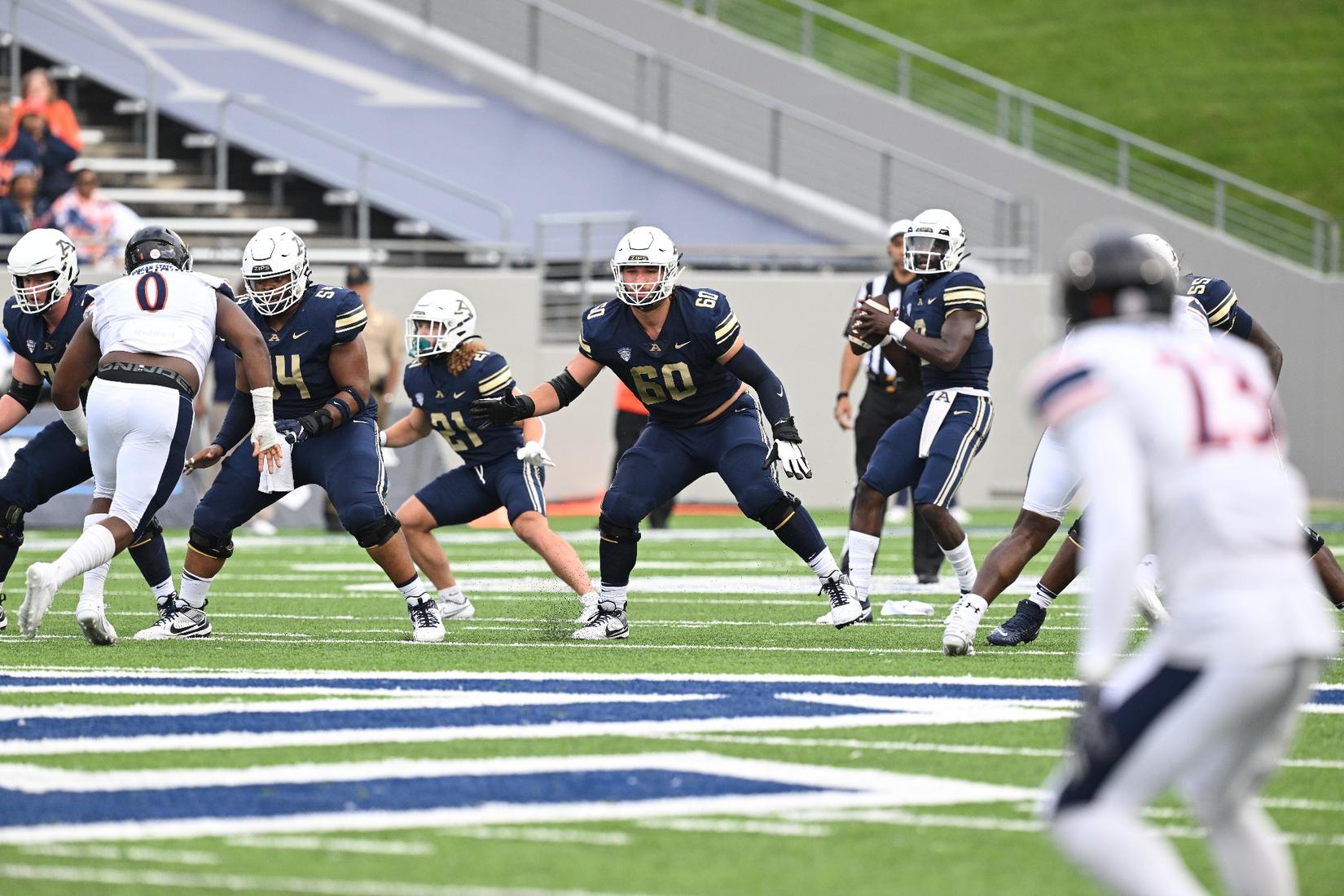 Akron Football to Salute Senior Class in Season Finale with Ohio on Tuesday  Night - University of Akron Athletics