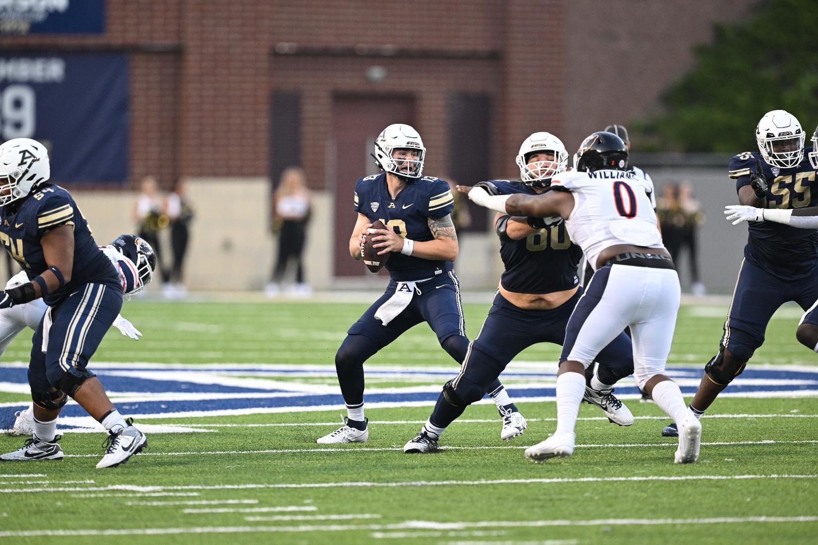 Akron Football to Salute Senior Class in Season Finale with Ohio on Tuesday  Night - University of Akron Athletics