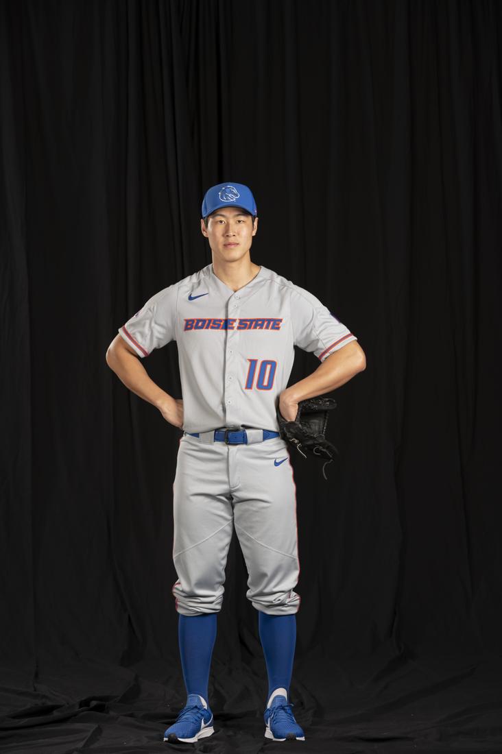 Boise State unveils new baseball uniforms