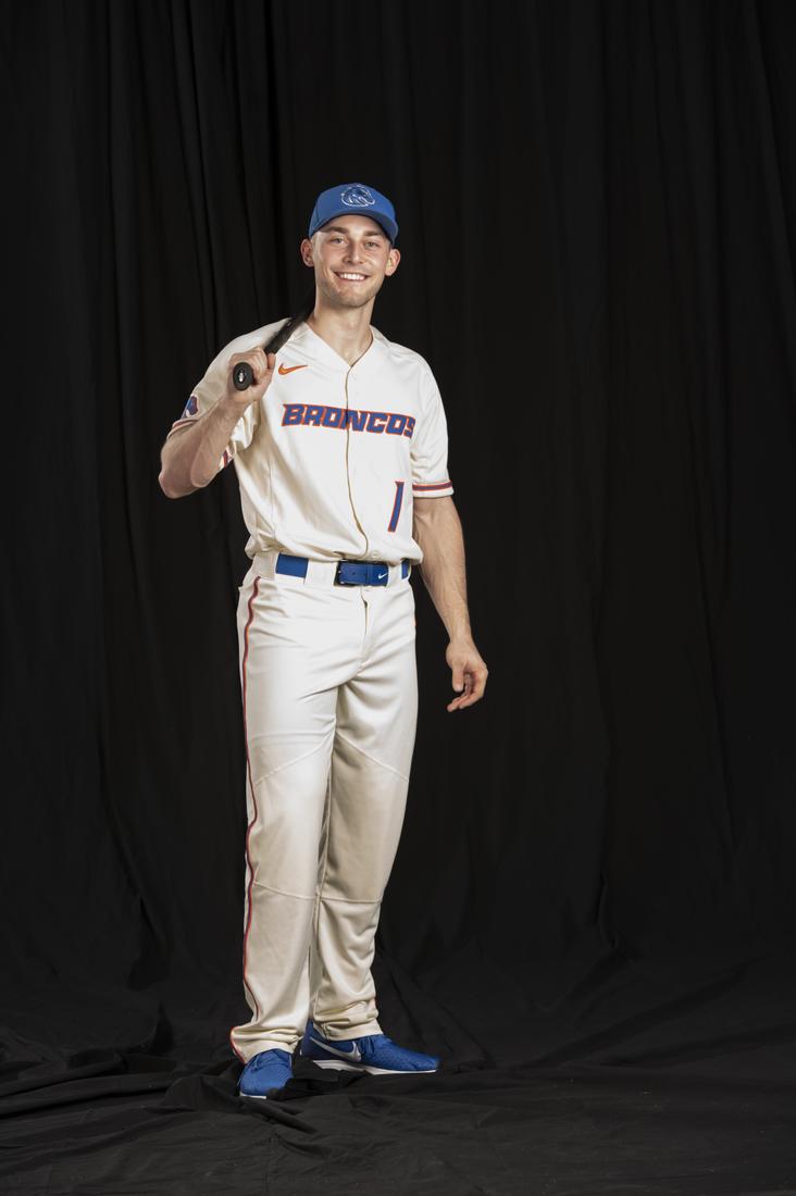 Boise State unveils baseball uniforms