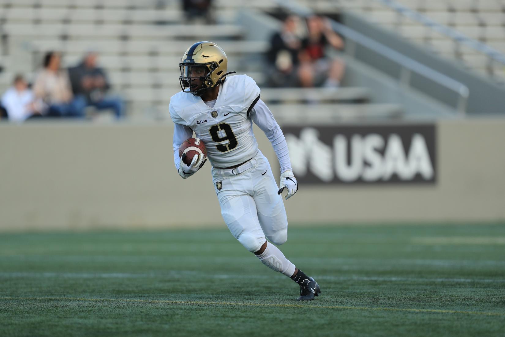 Team Black Tops Team Gold In Spring Game - Army West Point