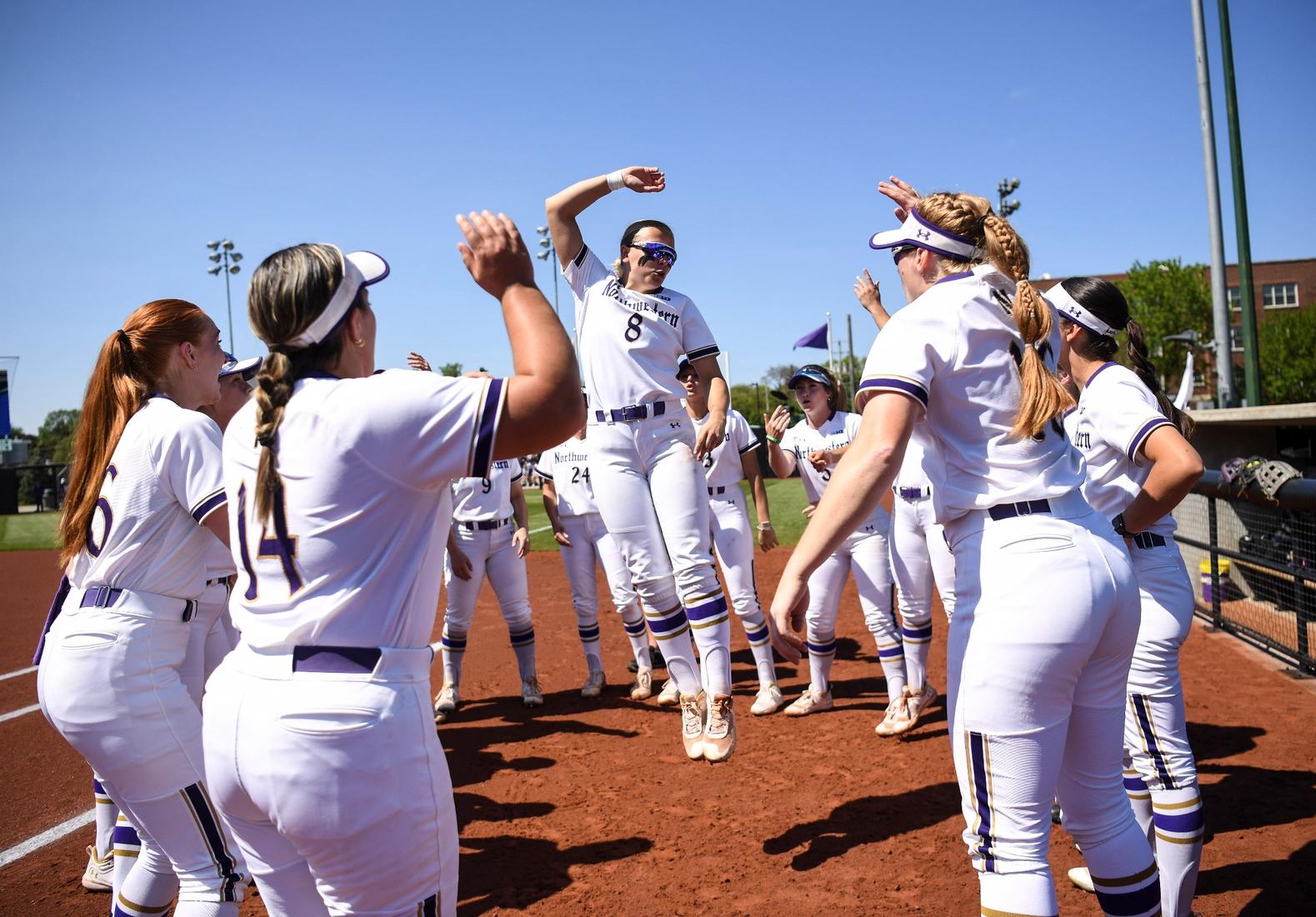 Softball Announces 2021 Recruiting Class - Northwestern College