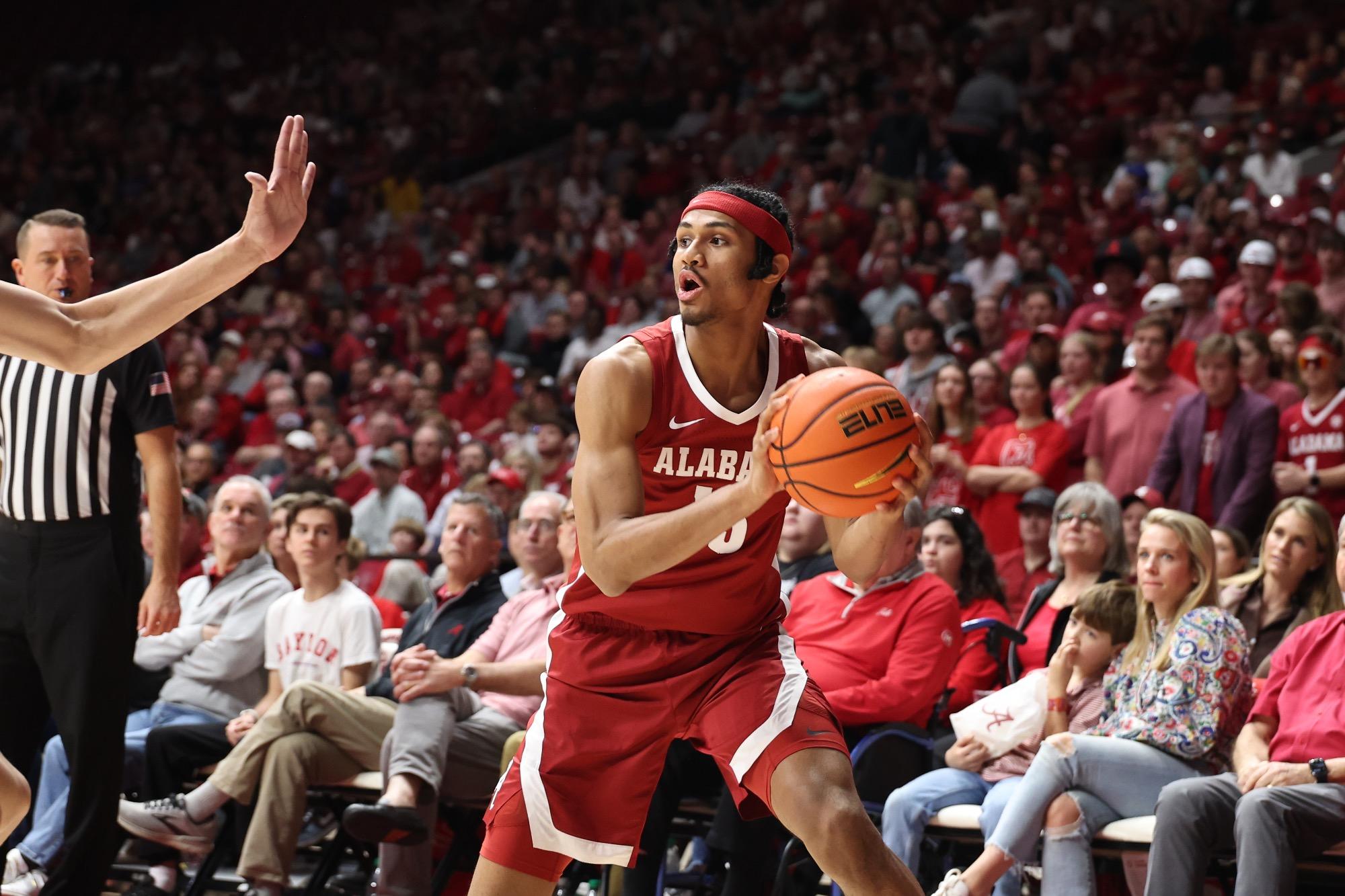 No. 16/17 Men's Basketball Captures Come-From-Behind Victory over