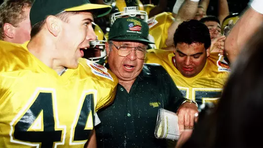 Earle Bruce