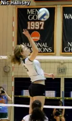 Junior Marlee Reynolds had a career-high 19 kills in Saturday's win over Pepperdine.