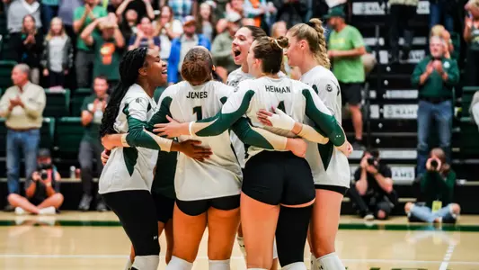CSU VB huddle