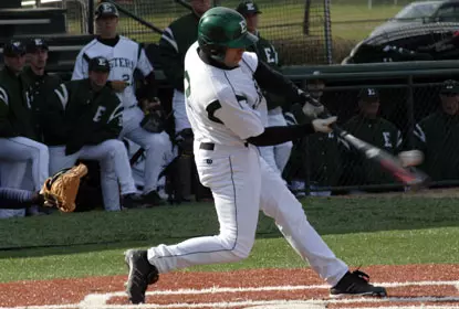 Eagles Drop Two Against Gators, 15-2, 16-8 Image