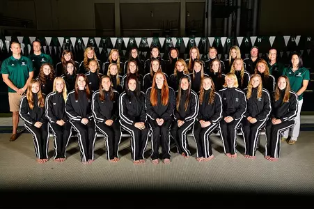 Women's Swimming Team
