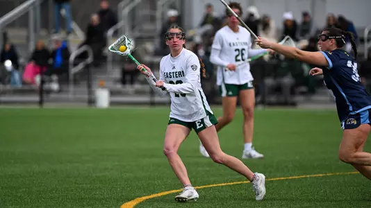 Roya Khaleeli looks to make a pass at home against Kent State