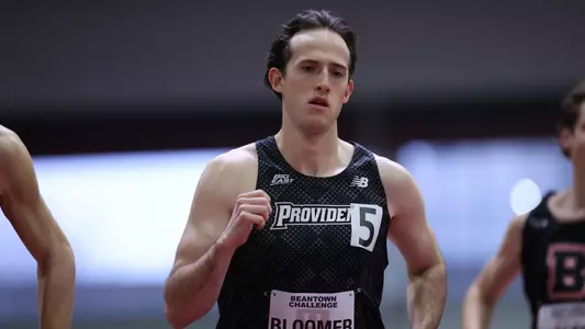 Kyle Bloomer running at Harvard Beantown Challenge