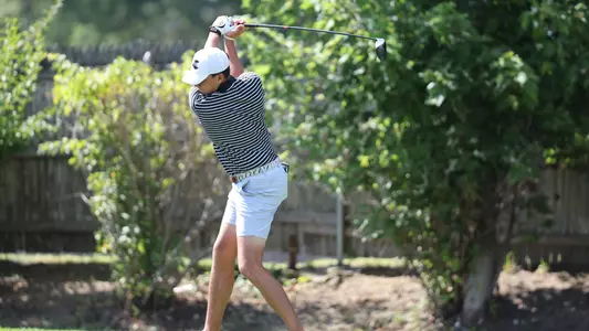 Men's golfer Campbell Skelly hitting a tee shot