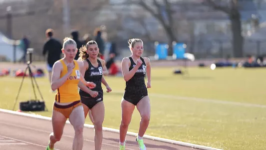 Grace Weston racing at the Friar Invitational 