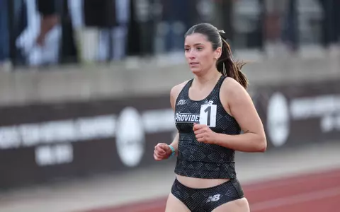 Jill Fenerty running at Friar Invittaional