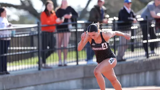 Elena Cabral taking off from starting blocks 