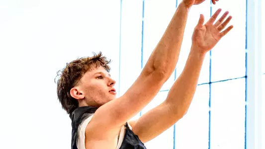 Men's Basketball Player Ryan Sabol Shooting during practice