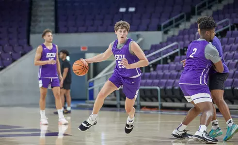 Phoenix, AZ June 05, 2023: Grand Canyon takes part in a summer practice session at GCU Arena. Photo by: David Kadlubowski/ / GCU