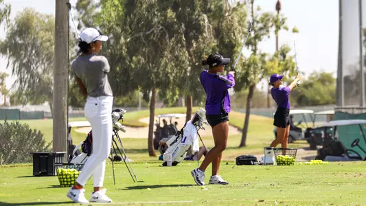 Women's golf practice