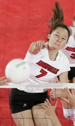 Bing Sun had 13 kills and eight digs to lead U of L to the win.
