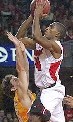 Larry O'Bannon scored 15 points against Tennessee