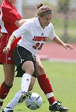 Sophomore Jen Avila