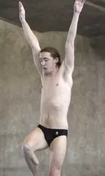 Robbie Lewis placed seventh to gain the finals.