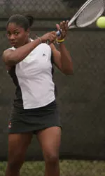 Robyn White took the No. 2 singles match in a gutsy performance.