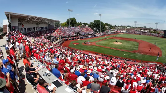LOUISVILLE BASEBALL v KENTUCKY | SUPER REGIONAL GAME 2 