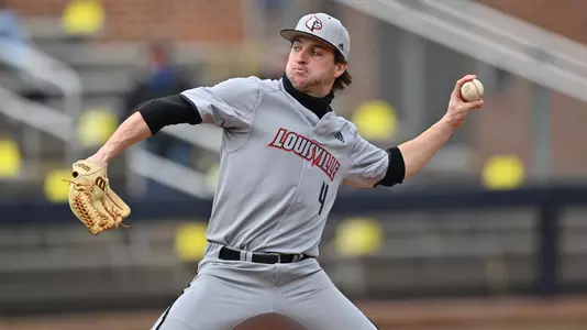 Adam Elliott pitching at Georgia Tech.