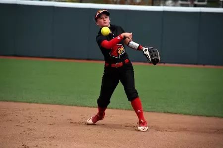 Maddie Newman makes a play at second 