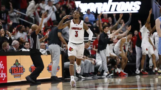 El Ellis after hitting a three against North Carolina.
