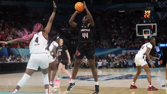 Olivia Cochran attempts a shot in Final Four vs. South Carolina 