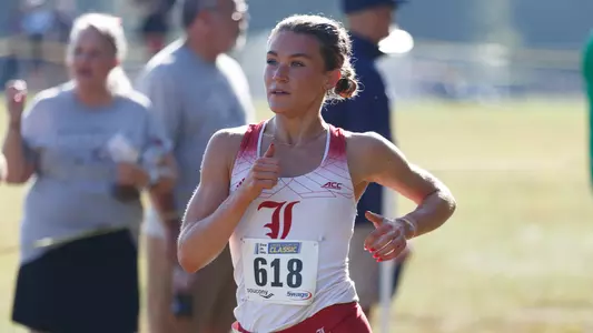 Lexie Paszkiewicz competes at the Live in Lou Classic.