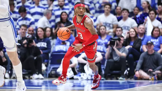 El Ellis dribbles up court at Duke on Feb. 20, 2023.