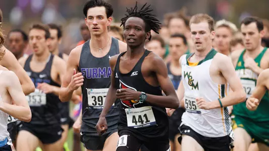 Ian Kibiwot racing at the 2022 NCAA Southeast Regionals