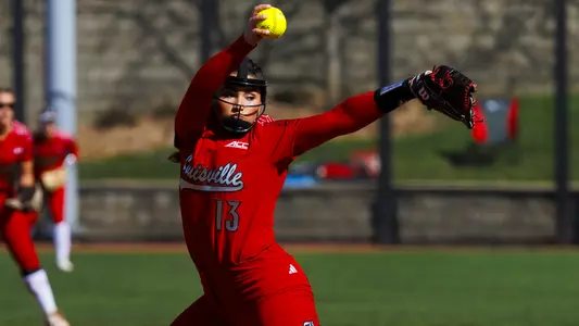 Alyssa Zabala pitches the ball